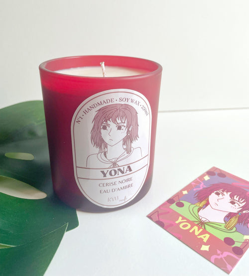 Bougie parfumée YONA • Cerise noire & Eau d'ambre • Photocard offerte 🍒